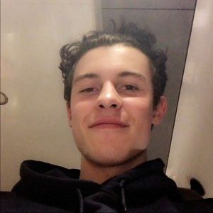 Meet your Posher, Bobbie